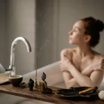 Les bienfaits des bains chauds pour soulager les douleurs musculaires